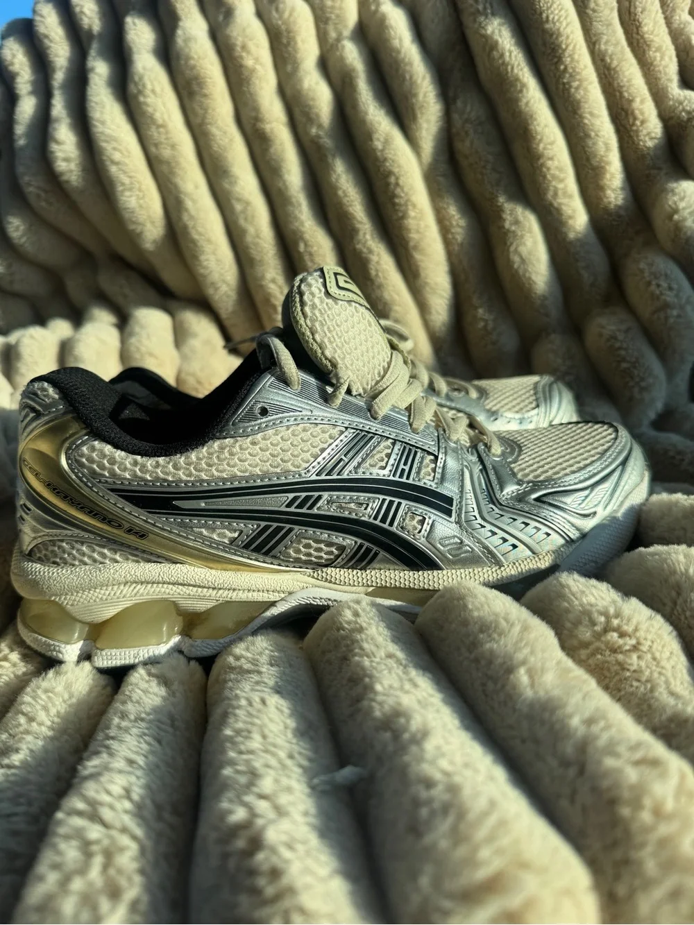 Asics gel-kayano 14